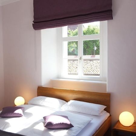 65Qm Wohnung Klosterblick Im Historischen Pfarrhaus Pielenhofen Esterno foto
